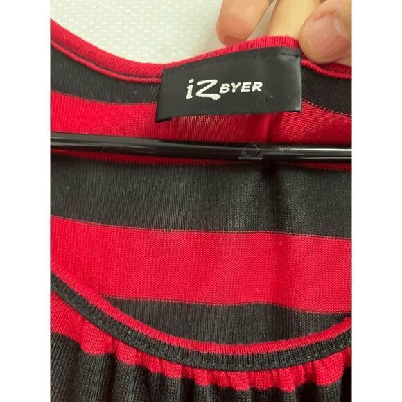 IZ Byer Women’s Short Sleeve Striped Lace Back Blouse Black Red Size Medium - Picture 2 of 8